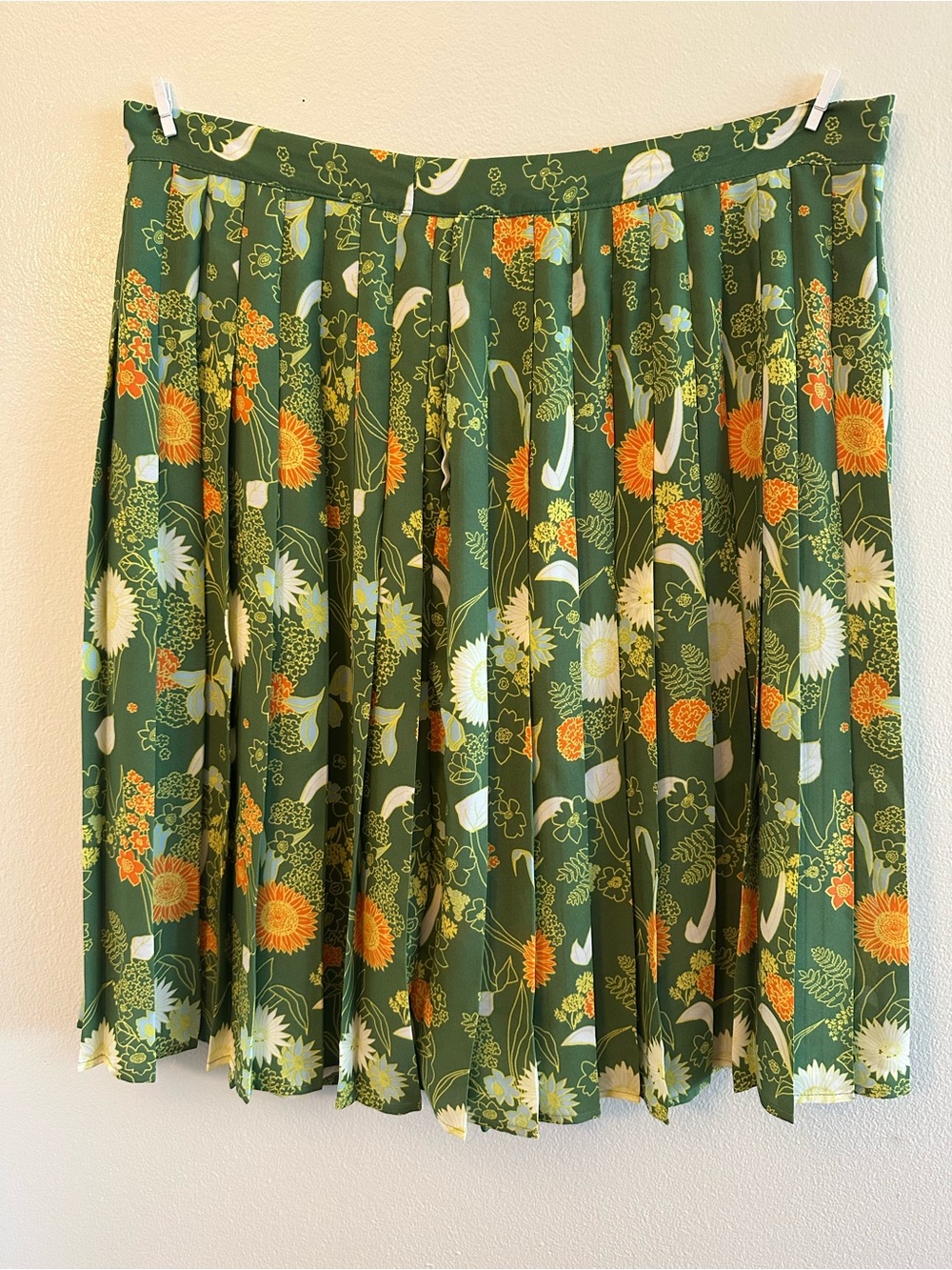 ModCloth Green Floral Pleated A-Line Skirt with Orange & Cream Accents - Picture 1 of 4